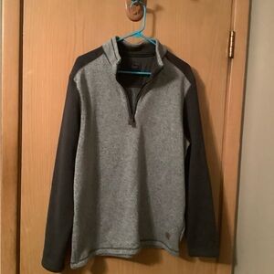Womens fleece top by Bass. Size L